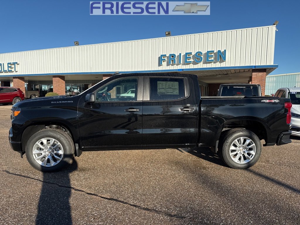 2026 Chevrolet Silverado 1500 Custom photo 2