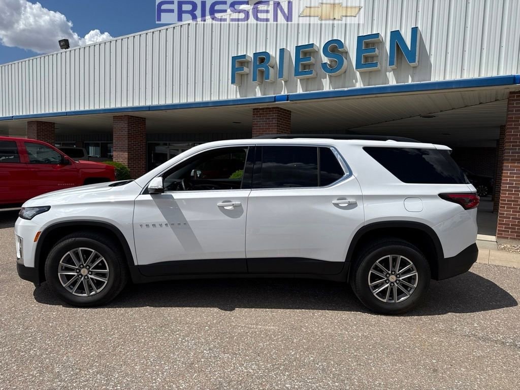 Used 2023 Chevrolet Traverse LT Cloth SUV