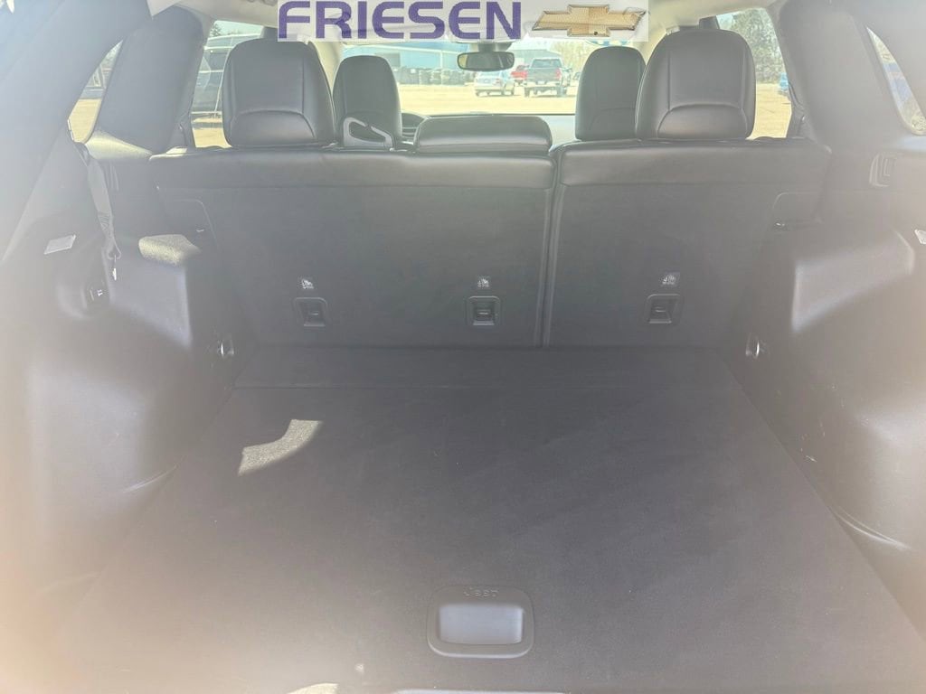 2021 Jeep Cherokee Latitude Lux - Photo 22