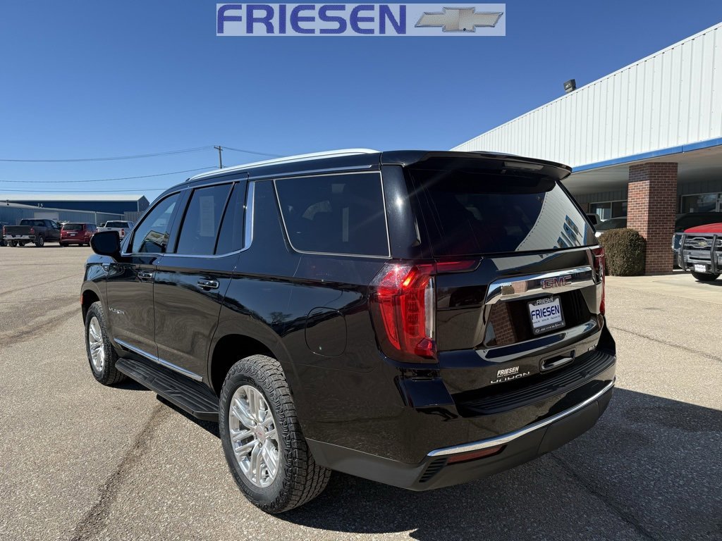 2023 Gmc Yukon SLT photo 3
