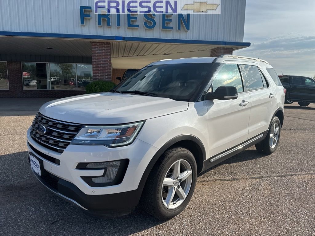 2016 Ford Explorer XLT 4WD's photo