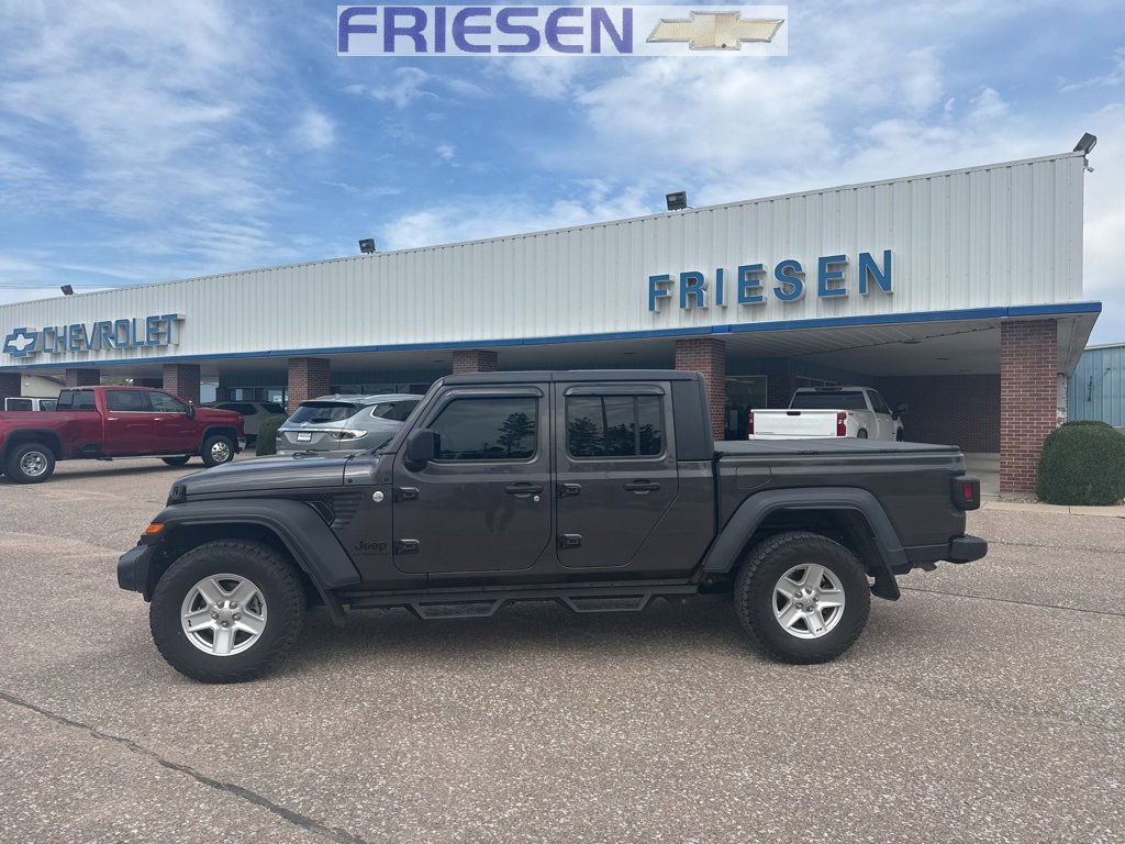 2020 Jeep Gladiator Sport S photo 2