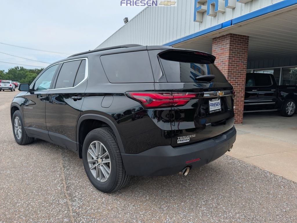 Used 2023 Chevrolet Traverse LT Cloth SUV