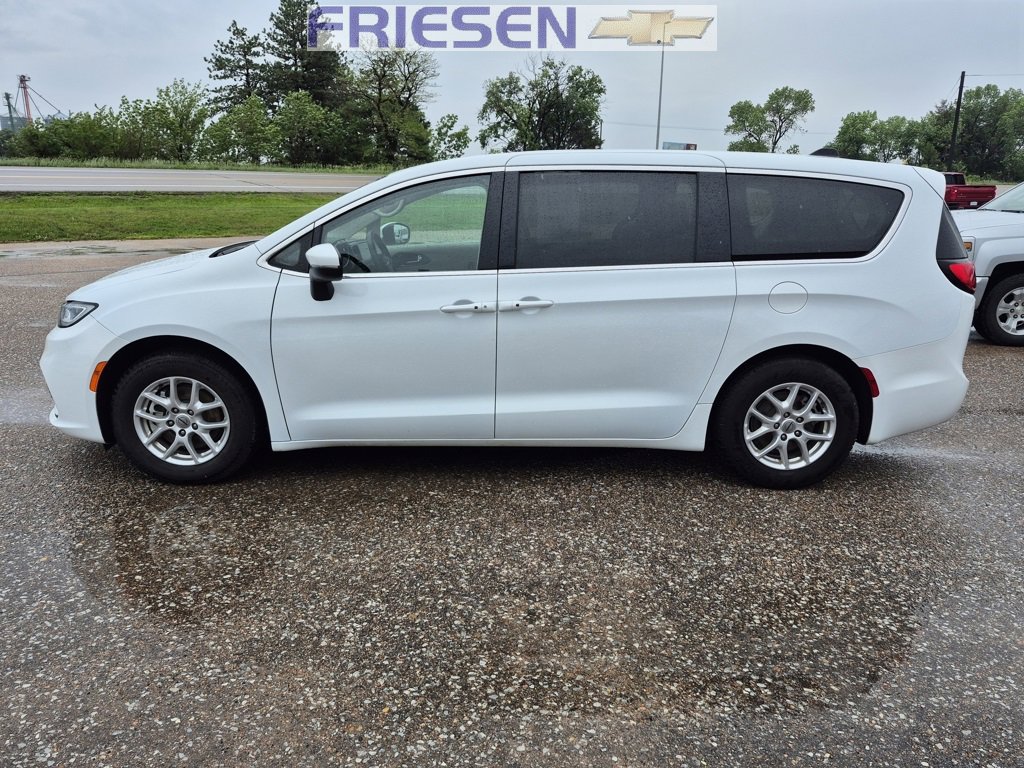 Used 2023 Chrysler Pacifica Touring L with VIN 2C4RC1BG8PR596652 for sale in Sutton, NE