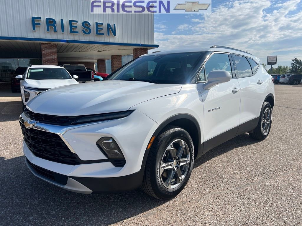 2023 Chevrolet Blazer 2.0T 2LT AWD's photo