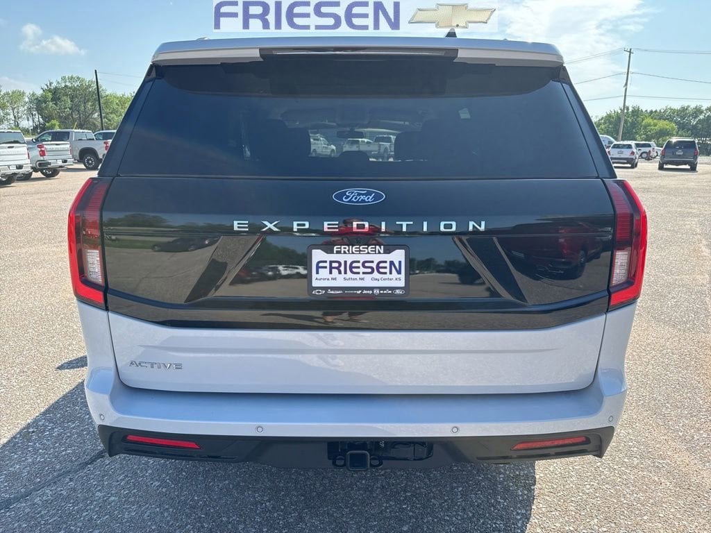 Used 2025 Ford Expedition Active