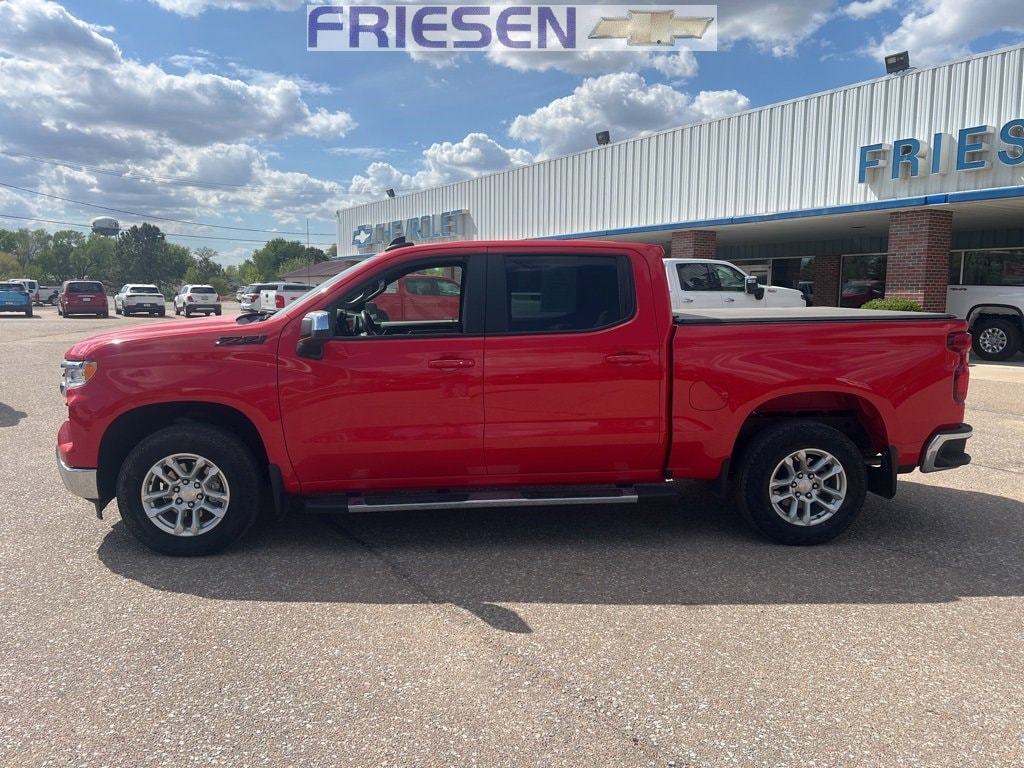 Used 2023 Chevrolet Silverado 1500 LT with VIN 2GCUDDED1P1105170 for sale in Sutton, NE