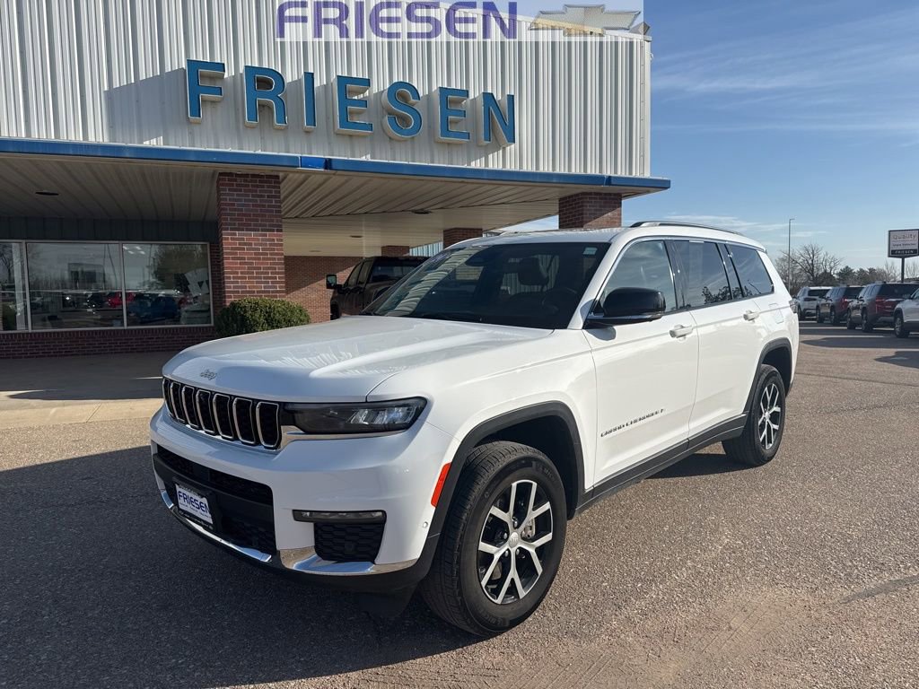 2024 Jeep Grand Cherokee L Limited 4x4's photo