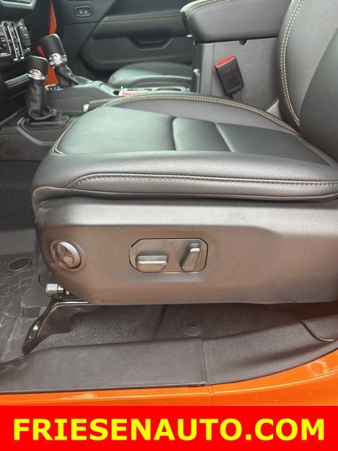 2025 Jeep Wrangler 4-Door Sahara - Photo 11