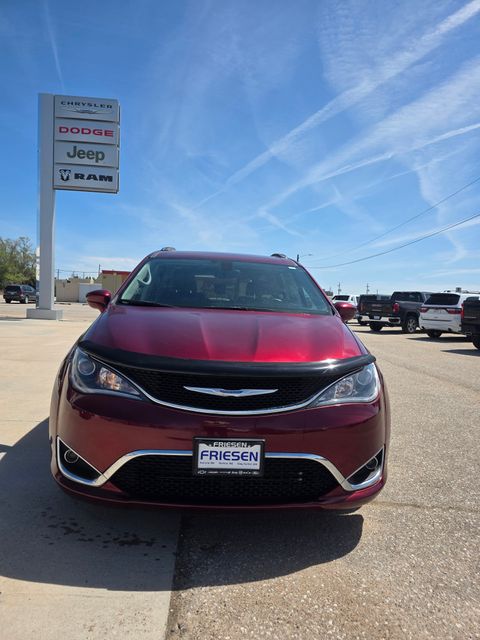Used 2018 Chrysler Pacifica Touring L with VIN 2C4RC1BGXJR233759 for sale in Clay Center, KS