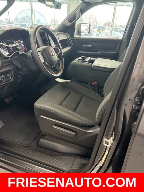 2025 RAM 1500 Tradesman - Photo 10