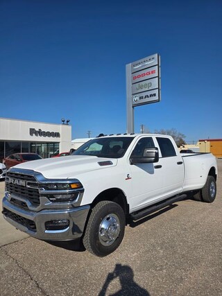 2026 Ram 3500 TRADESMAN CREW CAB 4X4 8' BOX Pickup