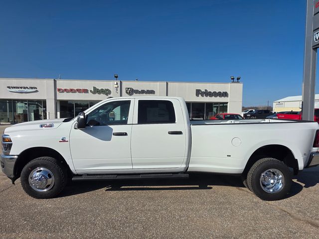 2026 RAM 3500 Tradesman - Photo 10