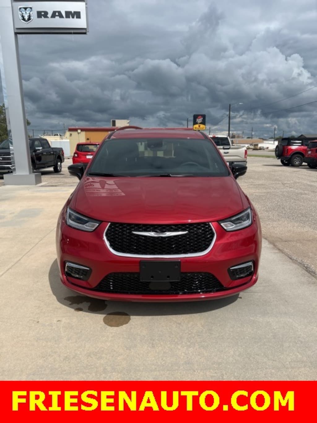 New 2025 Chrysler Pacifica SELECT Passenger Van