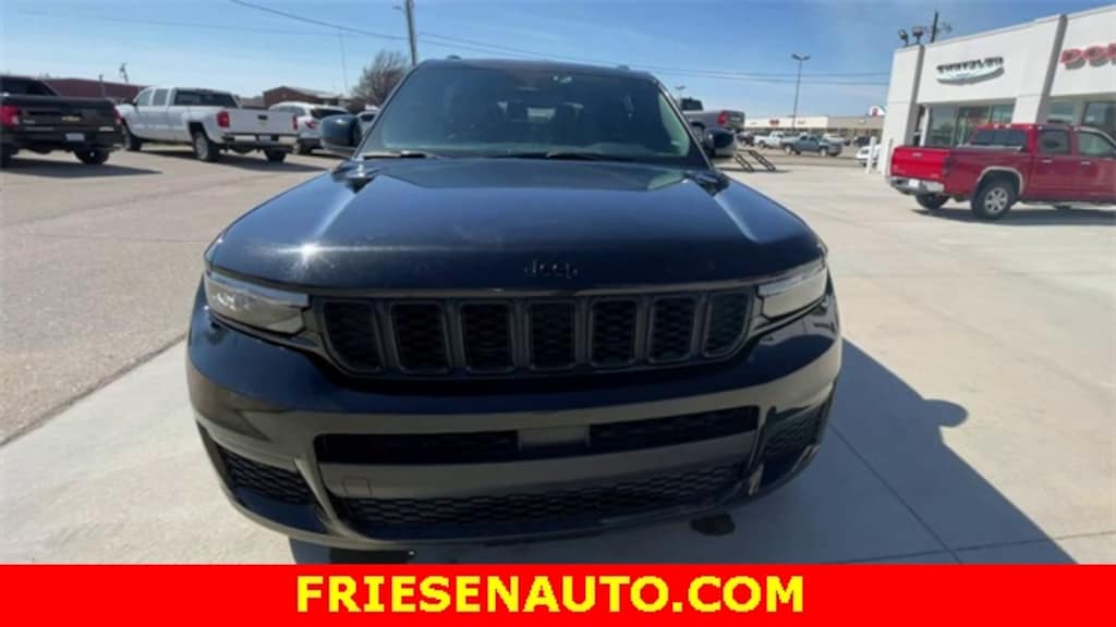 Used 2023 Jeep Grand Cherokee L Laredo SUV