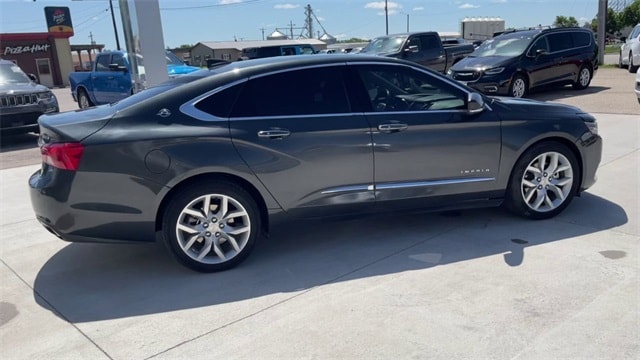 Used 2019 Chevrolet Impala Premier with VIN 2G1105S3XK9153091 for sale in Clay Center, KS