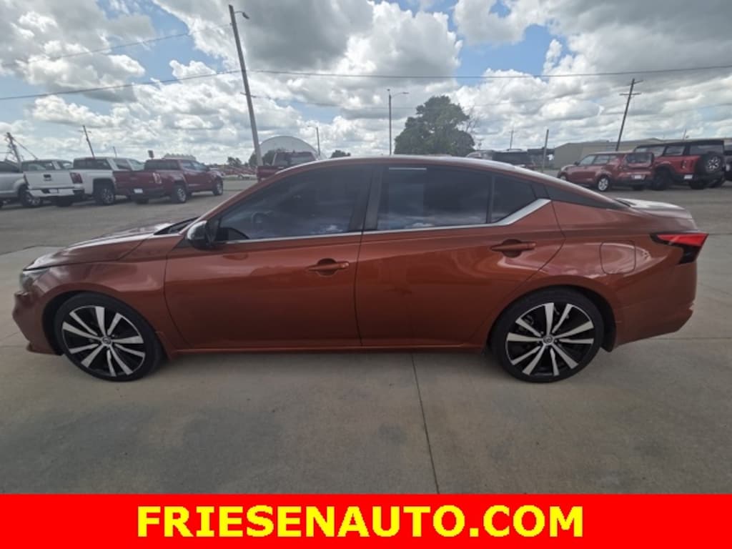 Used 2022 Nissan Altima 2.5 SR Sedan