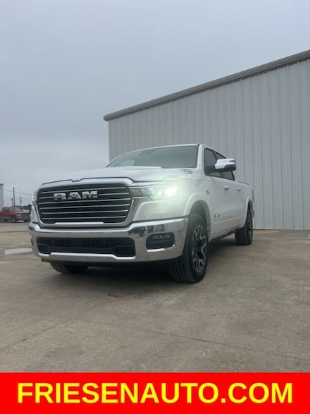 2026 Ram 1500 LARAMIE CREW CAB 4X4 5'7 BOX Pickup