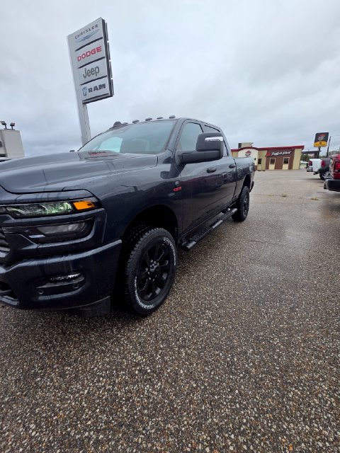 New 2026 Ram 2500 BLACK EXPRESS CREW CAB 4X4 6'4 BOX Pickup