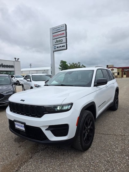 2024 Jeep Grand Cherokee Laredo SUV