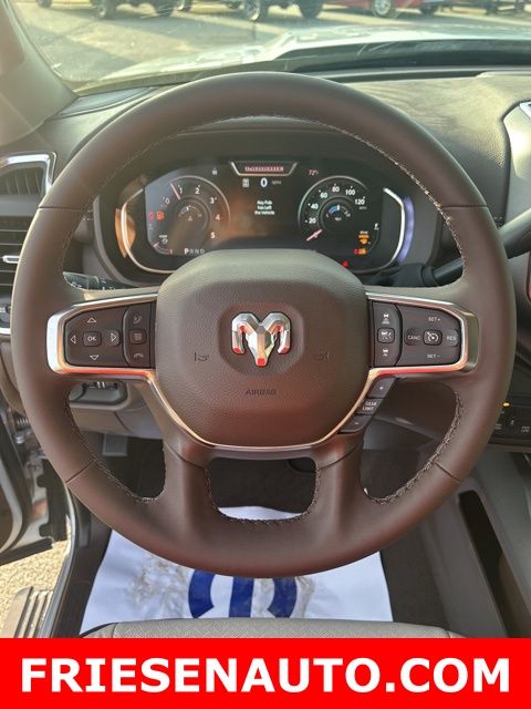 2026 RAM 3500 Laramie - Photo 19