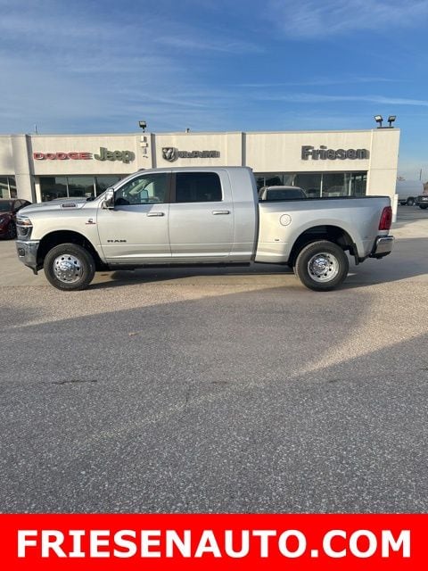 2026 RAM 3500 Laramie - Photo 9