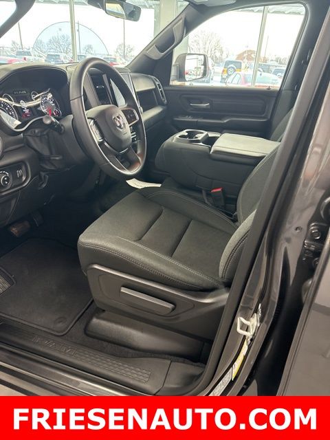 2025 RAM 1500 Tradesman - Photo 10