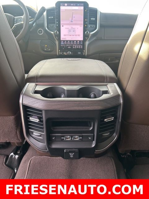 2026 RAM 3500 Laramie - Photo 15