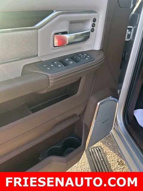2026 RAM 3500 Laramie - Photo 16
