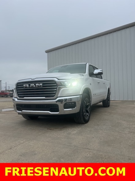 2026 Ram 1500 LARAMIE CREW CAB 4X4 5'7 BOX Pickup