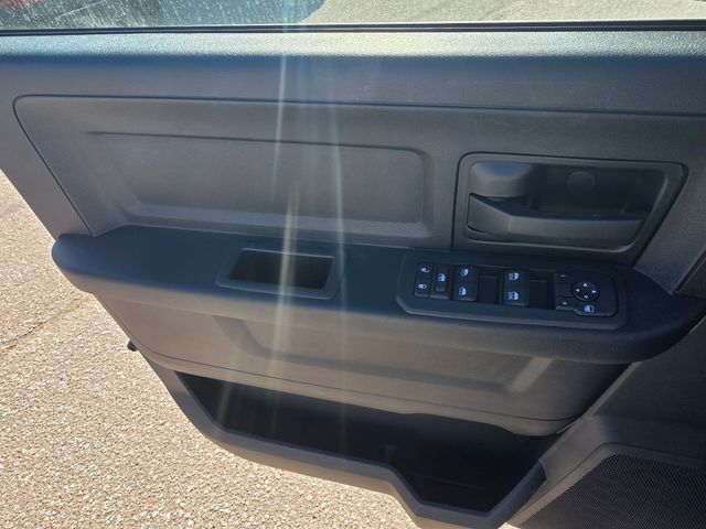 2026 RAM 3500 Tradesman - Photo 15
