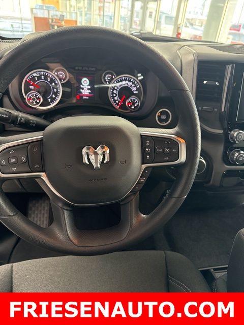 2025 RAM 1500 Tradesman - Photo 13