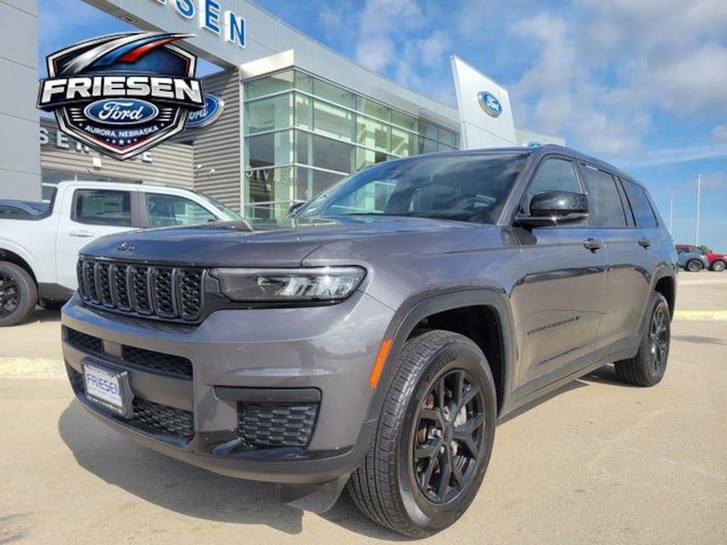 Used 2024 Jeep Grand Cherokee L Laredo SUV