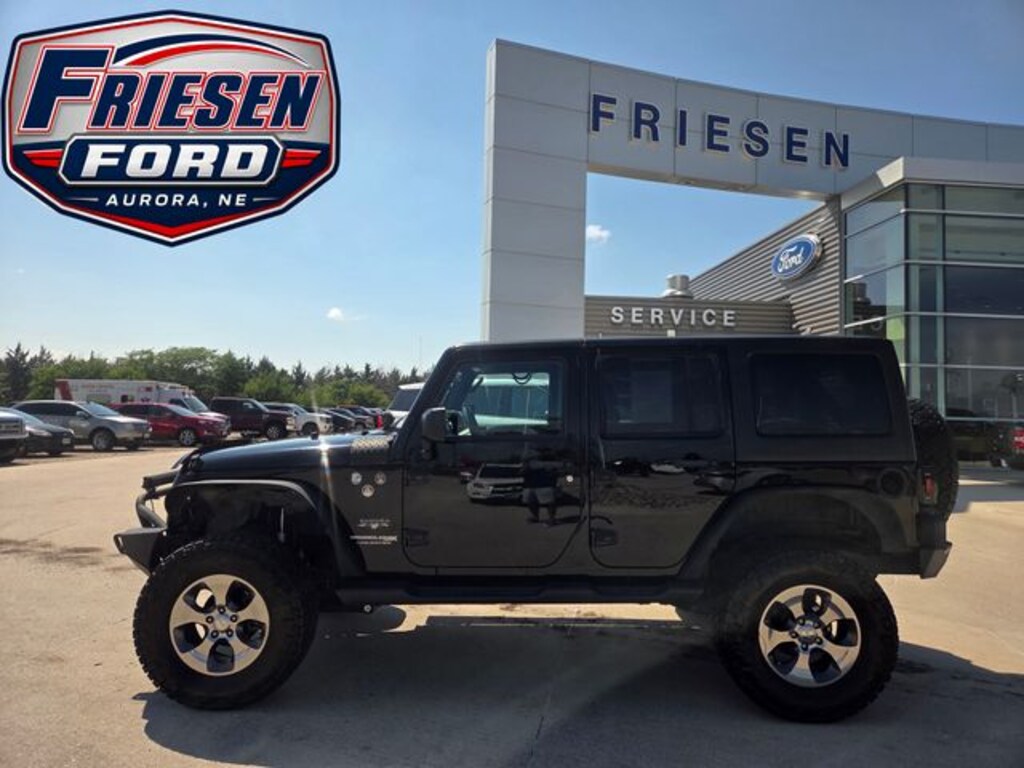 Used 2018 Jeep Wrangler JK Unlimited Sahara 4x4 SUV