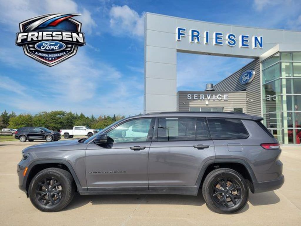 Used 2024 Jeep Grand Cherokee L Laredo SUV