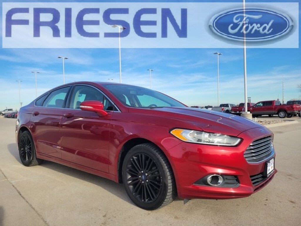Used 2016 Ford Fusion SE Sedan