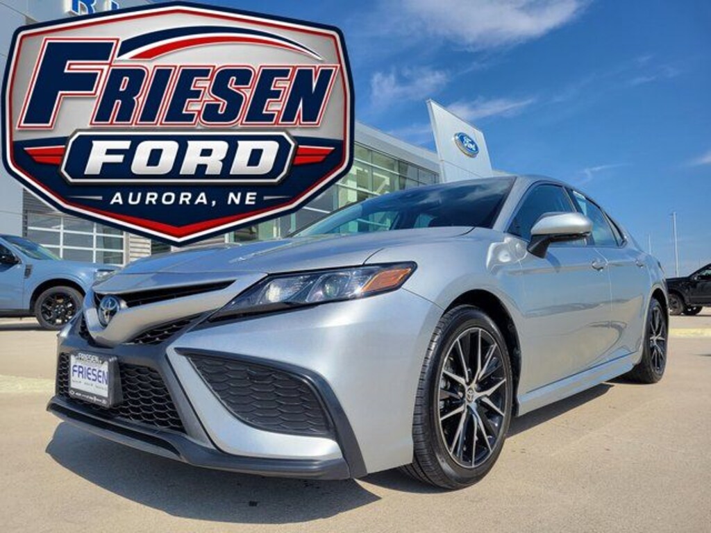 Used 2024 Toyota Camry SE Sedan