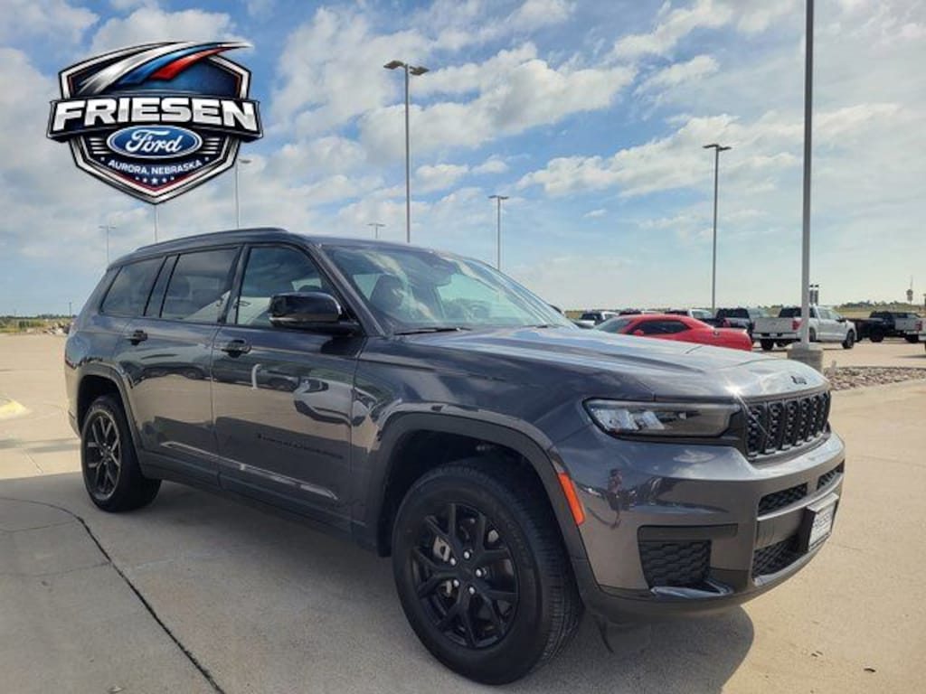 Used 2024 Jeep Grand Cherokee L Laredo SUV