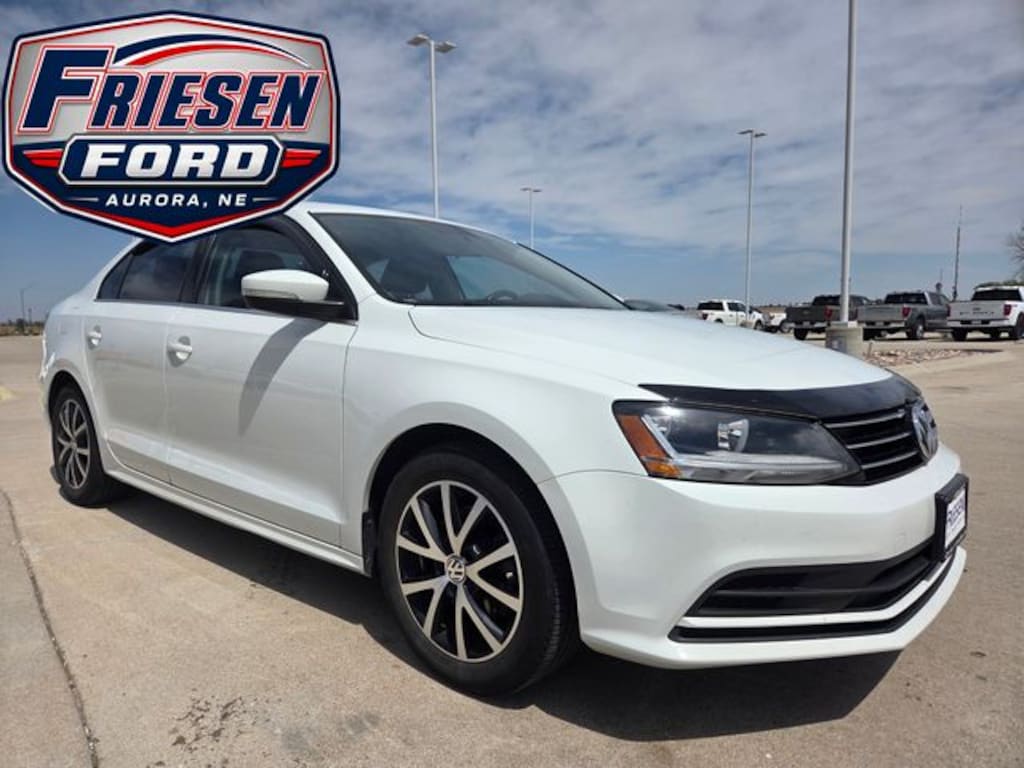 Used 2017 Volkswagen Jetta 1.4T SE Sedan