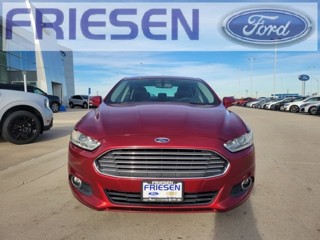 Used 2016 Ford Fusion SE Sedan