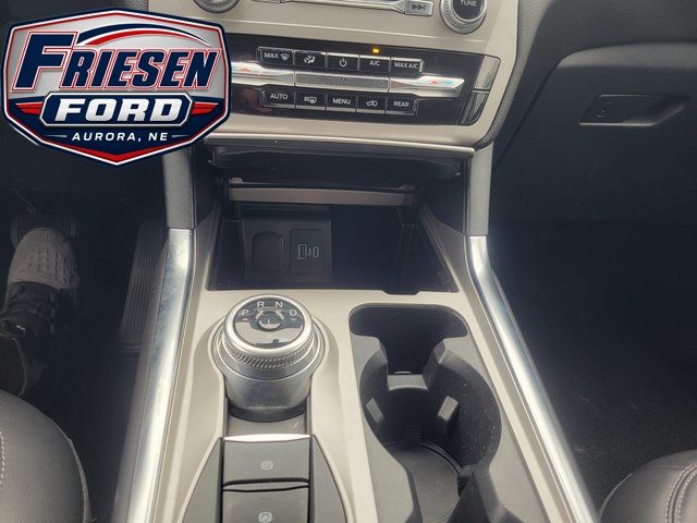 2023 Ford Explorer XLT - Photo 23