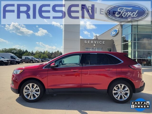 2024 Ford Edge Titanium photo 4