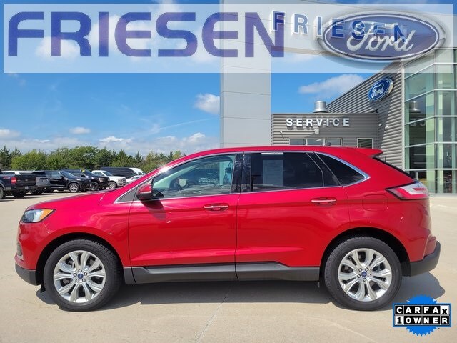2022 Ford Edge Titanium photo 4