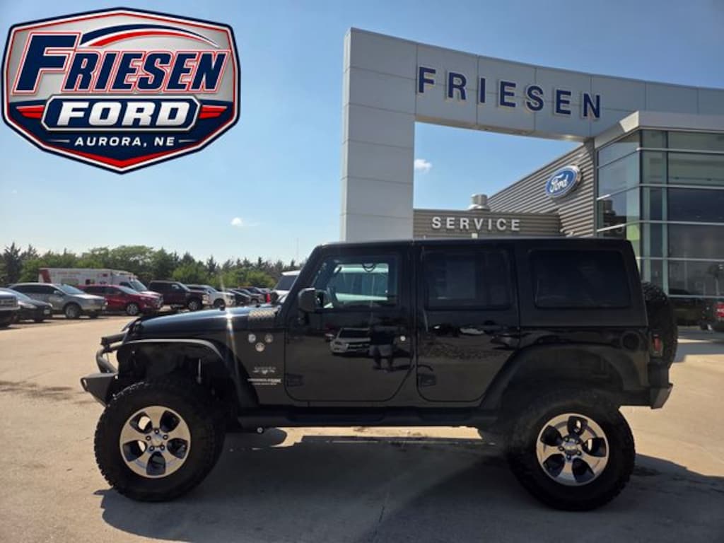 Used 2018 Jeep Wrangler JK Unlimited Sahara 4x4 SUV