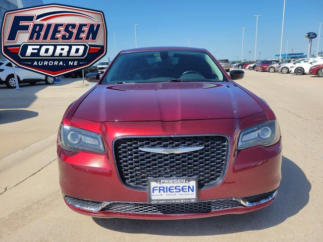 Used 2018 Chrysler 300 Touring with VIN 2C3CCAAG3JH279046 for sale in Aurora, NE