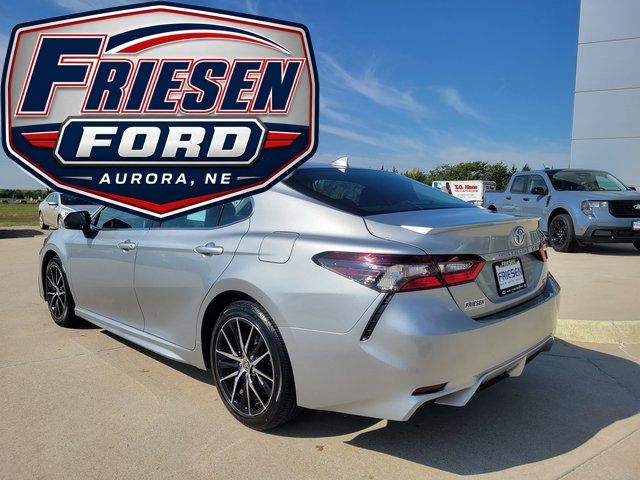 2024 Toyota Camry SE - Photo 6