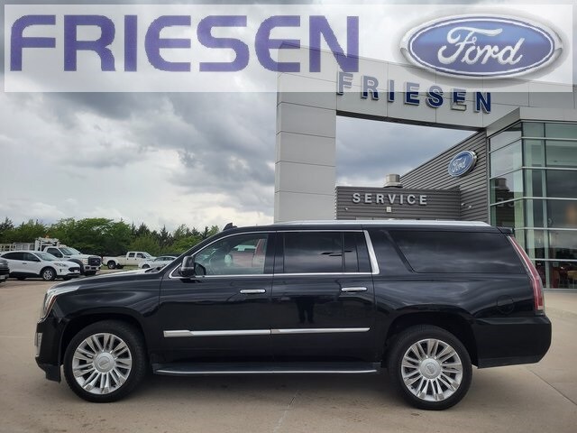 2016 Cadillac Escalade ESV Platinum photo 4