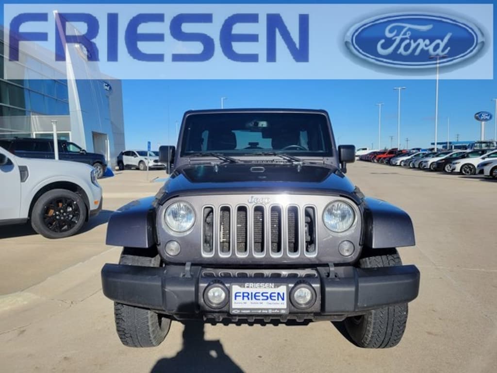 Used 2016 Jeep Wrangler JK Unlimited Sahara 4x4 SUV