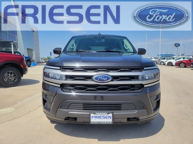 Used 2022 Ford Expedition XLT with VIN 1FMJU1JT2NEA52033 for sale in Aurora, NE