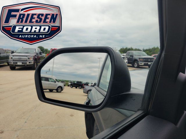 2023 Ford Explorer XLT - Photo 14